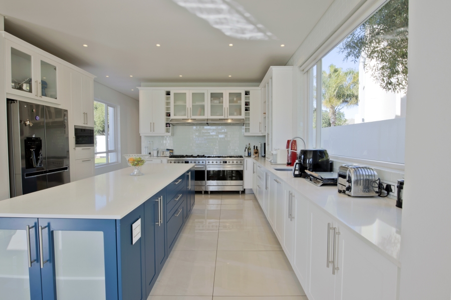 To Let 3 Bedroom Property for Rent in Sunset Beach Western Cape